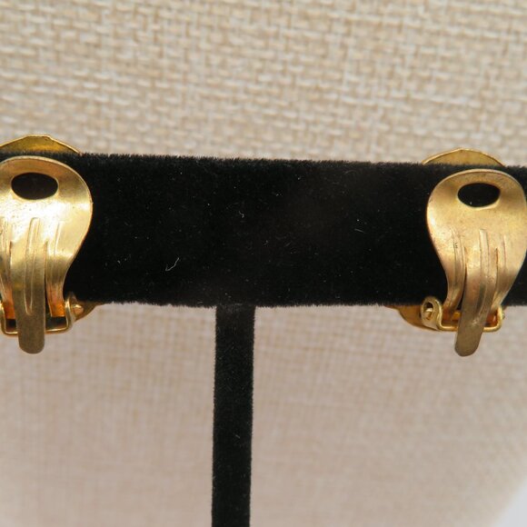 Vintage Damascene Etruscan Revival Style Clip On Earrings - Picture 8 of 9